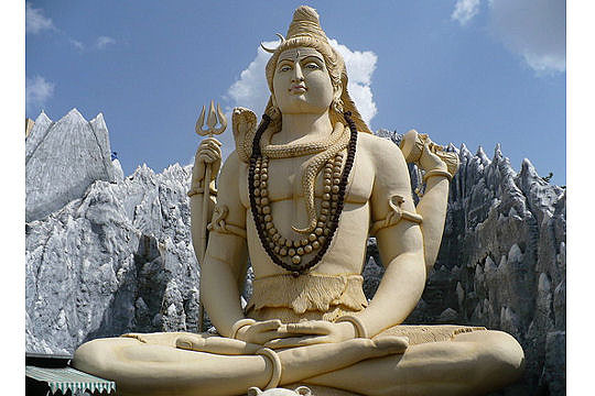 estatua de Shiva